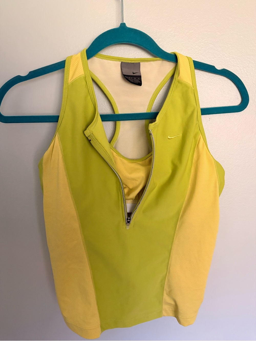 Nike Women's Athletic Tank Top Green Zip Front Racerback